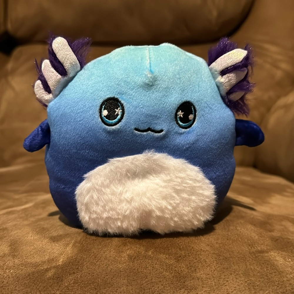 Squishmallow Miss Vi the Axolotl 5 Inch Plush Kellytoy Blue—NO TAG